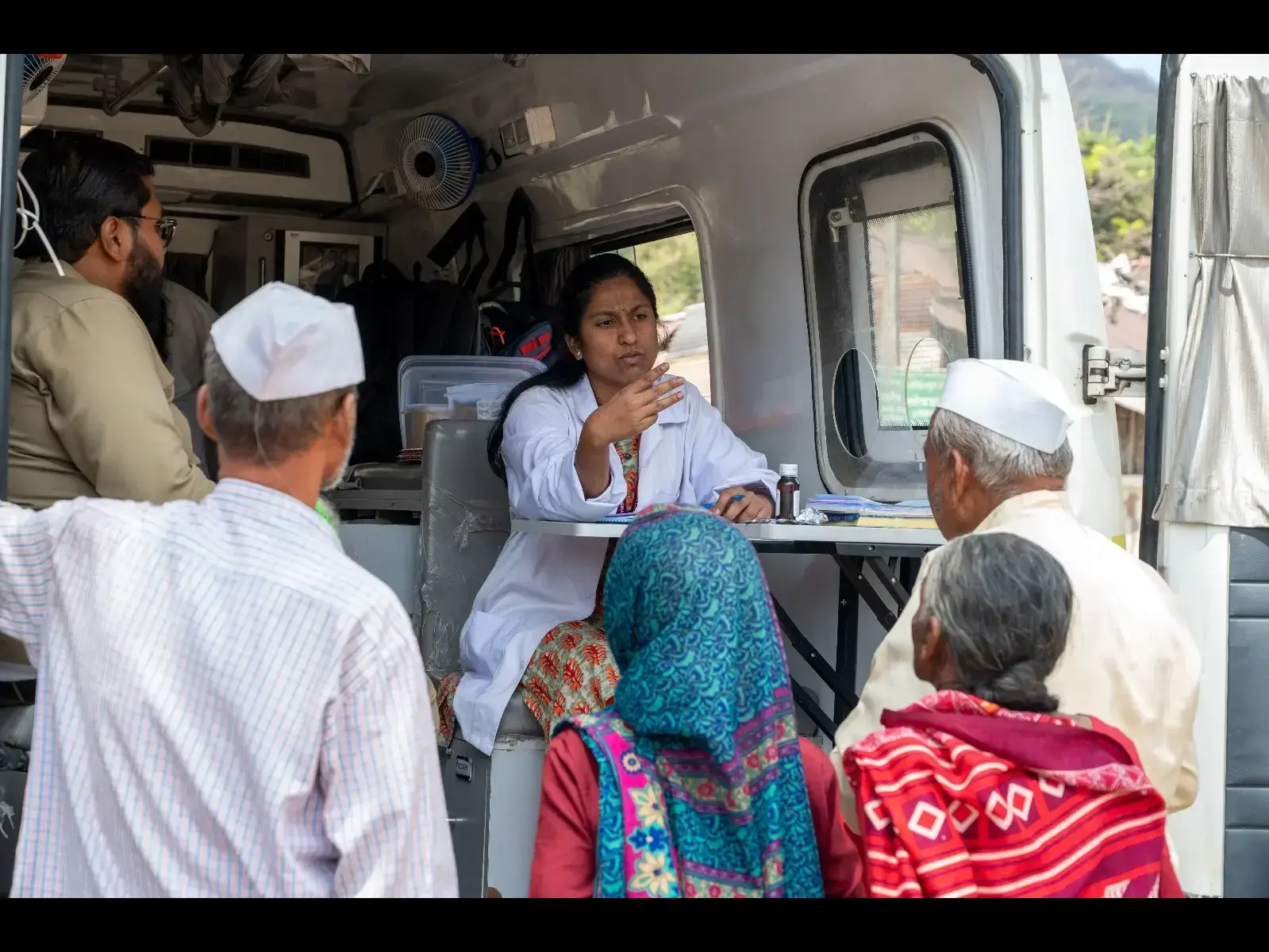 Inauguration of Mobile Medical Unit Van-Handing over keys